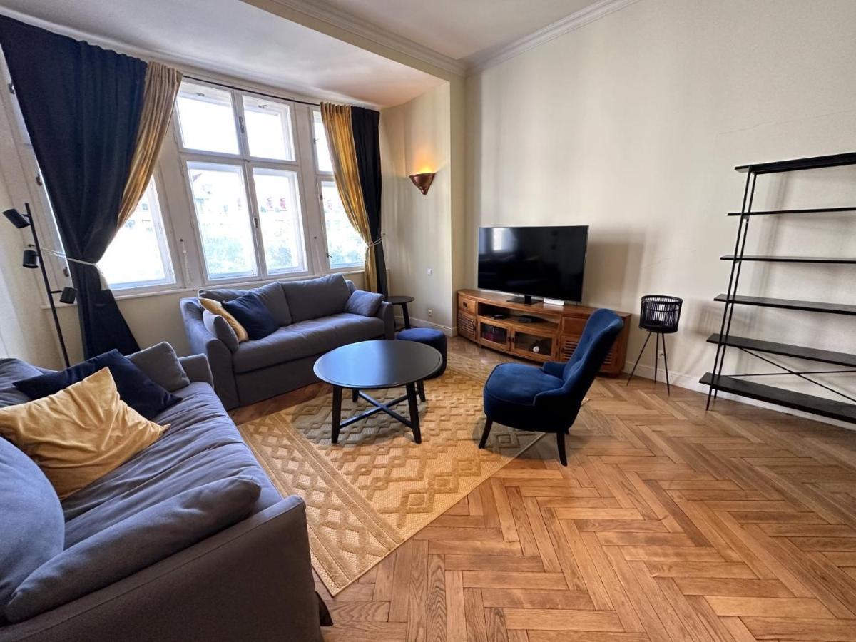 Gorkeho Apartment In City Centre Братислава Экстерьер фото